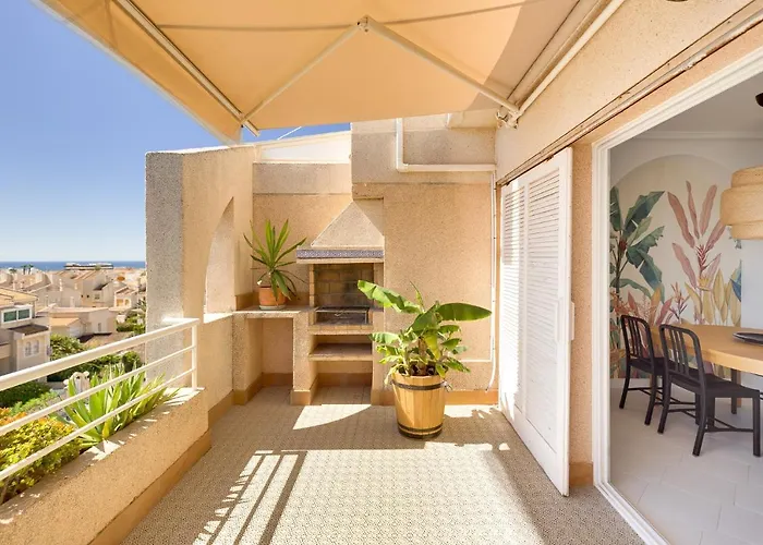 Flamenco Penthouse Sea View & Swimming Pool *