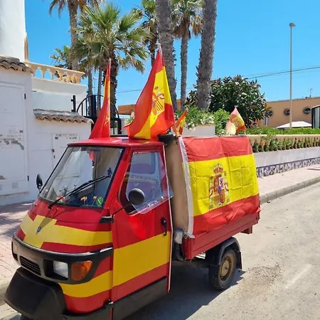 Flamenco Penthouse Sea View & Swimming Pool Apartment *