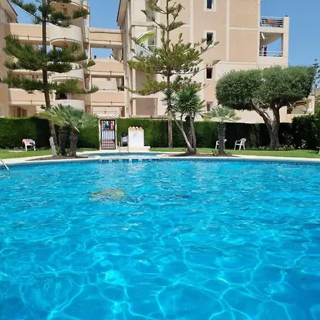 Апартаменты Flamenco Penthouse Sea View & Swimming Pool Торевьиа