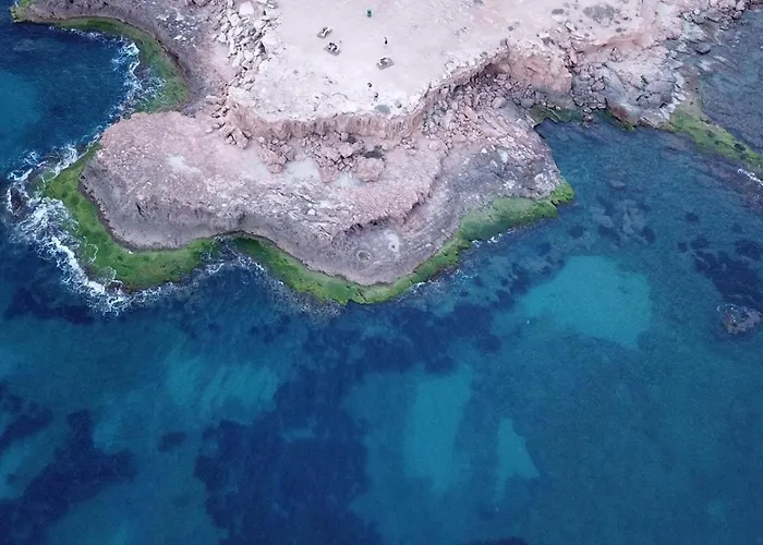 Flamenco Penthouse Sea View & Swimming Pool