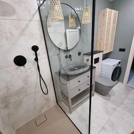 Flamenco Penthouse Sea View & Swimming Pool Торевьиа